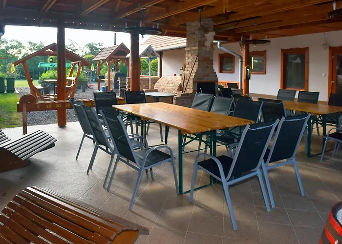 Nyakiglab Séjour à la ferme Szegi